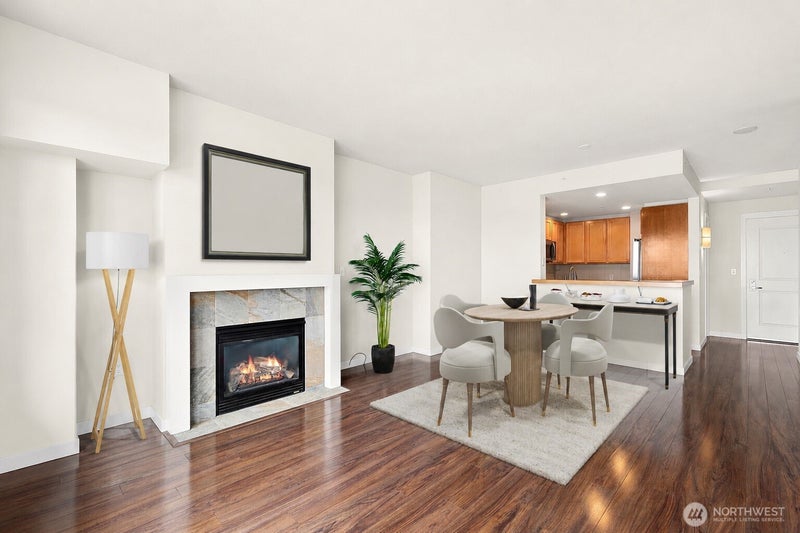 2607 Western Avenue 452