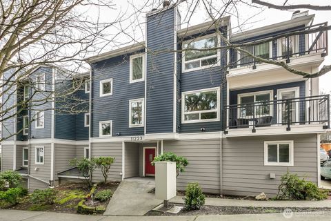 11223 Corliss Avenue N Unit 303, Seattle, WA 98133 - MLS#: 2337993
