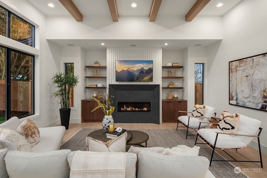 Photo of 243 111th Avenue SE, Bellevue, WA 98004 (MLS # 2202147)