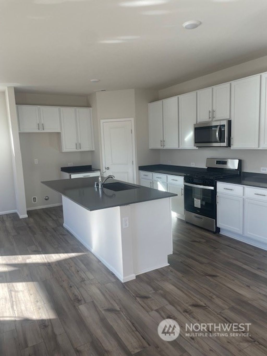 Photo of 2822 Laurel Loop (Lot 14) Loop, Milton, WA 98354 (MLS # 2168781)