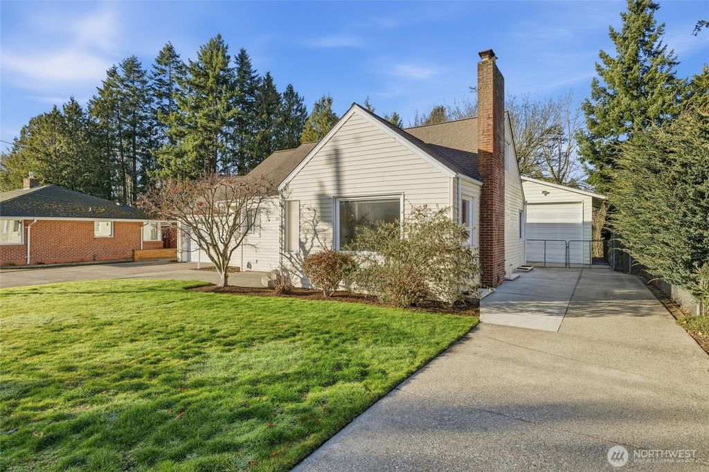 Photo of 3023 Lynn Street, Bellingham, WA 98225 (MLS # 2469351)