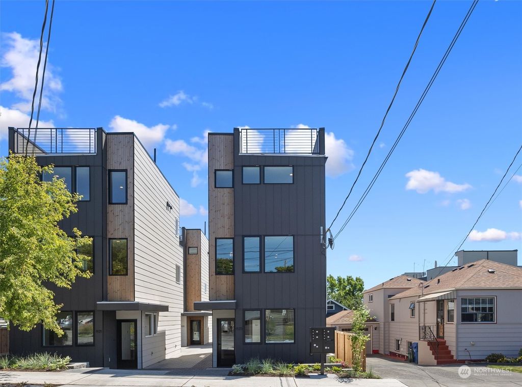 Photo of 925 NW 59th Street, Seattle, WA 98107 (MLS # 2232598)