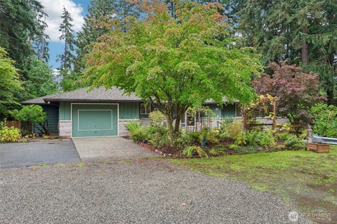 Photo of 6115 NE 185th Street, Kenmore, WA 98028 (MLS # 2587721)