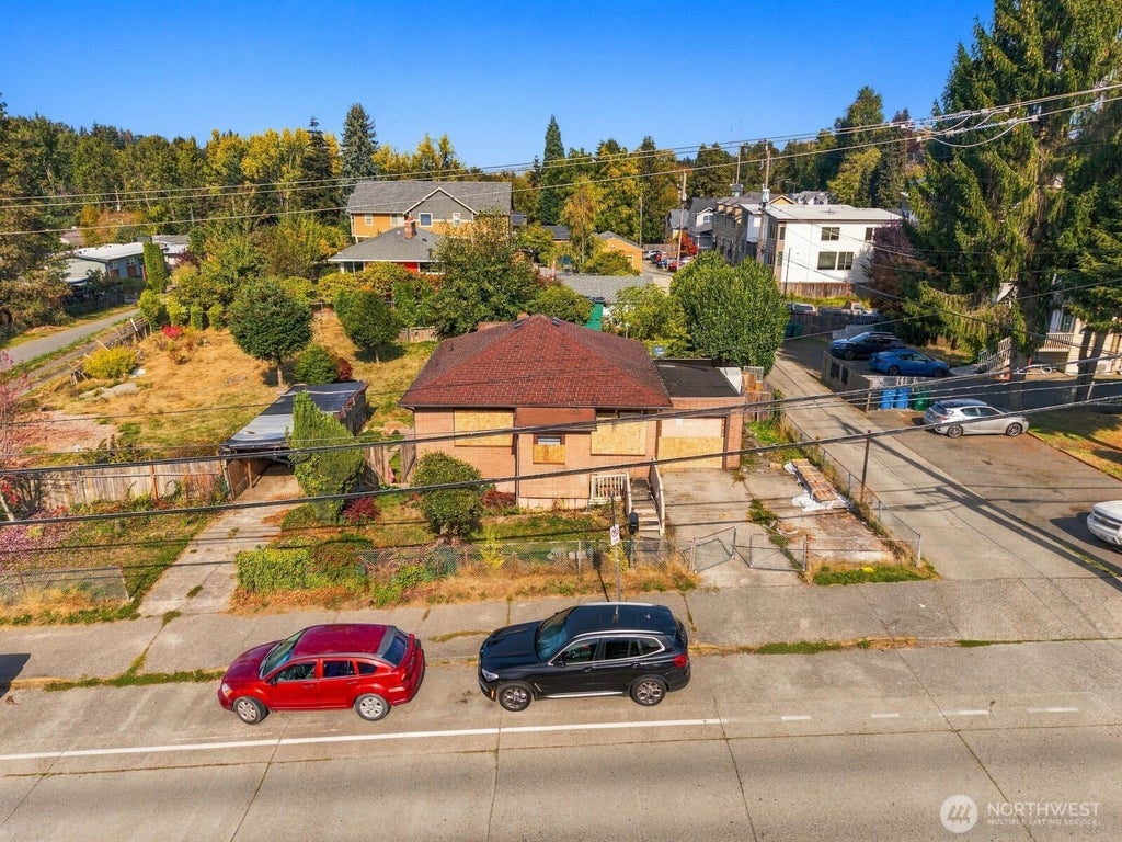 Photo of 2116 SW Thistle Street, Seattle, WA 98106 (MLS # 2593322)