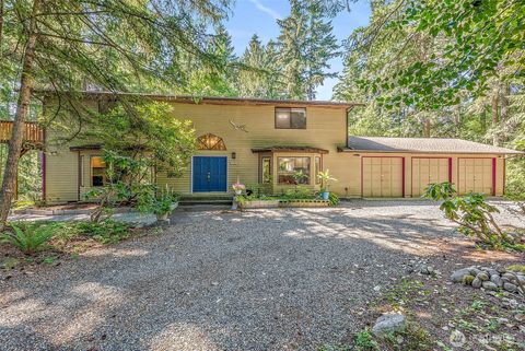Photo of 1580 SW Hollyhock Lane, Port Orchard, WA 98367 (MLS # 2406506)