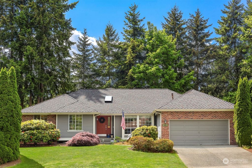 Photo of 1601 Field Avenue NE, Renton, WA 98059 (MLS # 2069537)