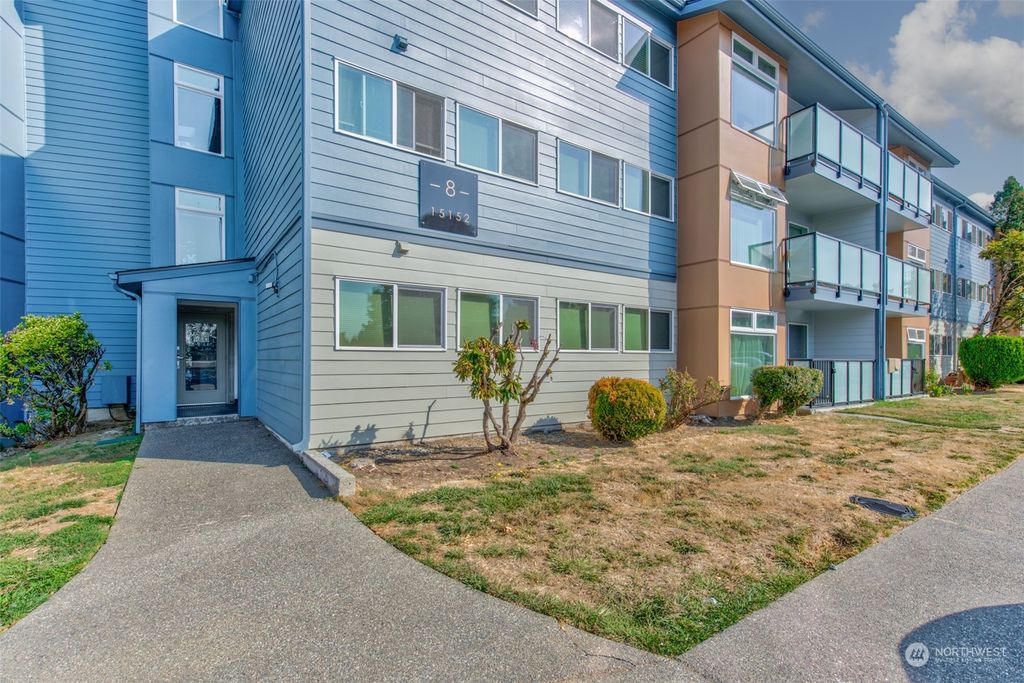 Photo of 15152 65th Avenue S #807, Tukwila, WA 98188 (MLS # 2009106)