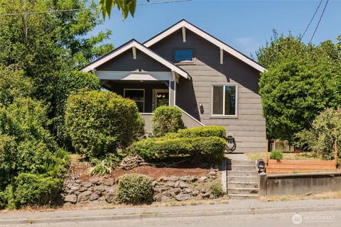 Photo of 1922 4th Street, Bremerton, WA 98337 (MLS # 2524797)