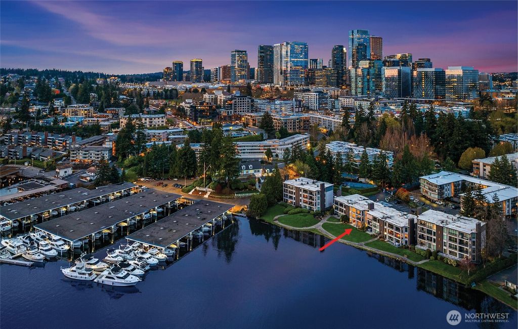 Photo of 101 101st Avenue SE #B102, Bellevue, WA 98004 (MLS # 2352983)