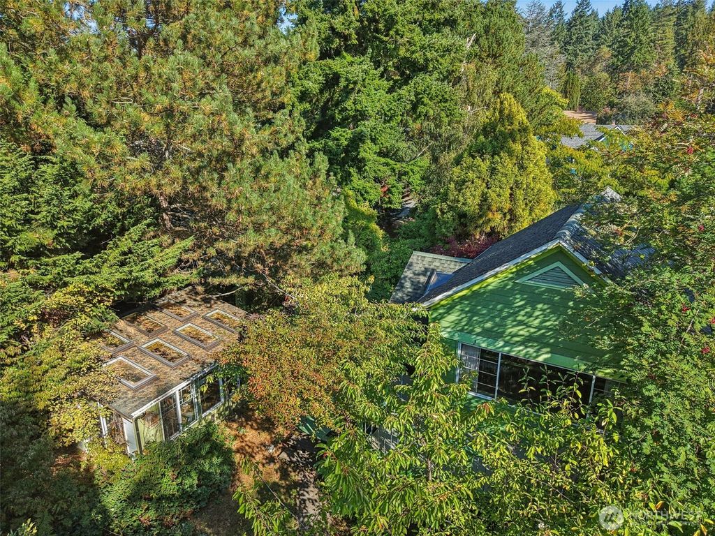 Photo of 16261 12th Avenue NE, Shoreline, WA 98155 (MLS # 2441390)
