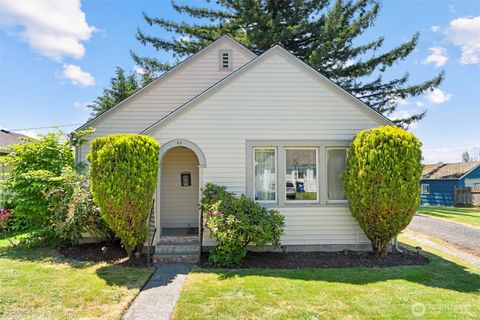 Photo of 80 SW McFadden Avenue, Chehalis, WA 98532 (MLS # 2540475)
