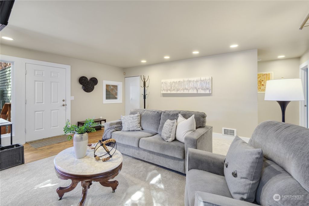 Photo of 4404 Terrace Drive #9, Everett, WA 98203 (MLS # 2056366)