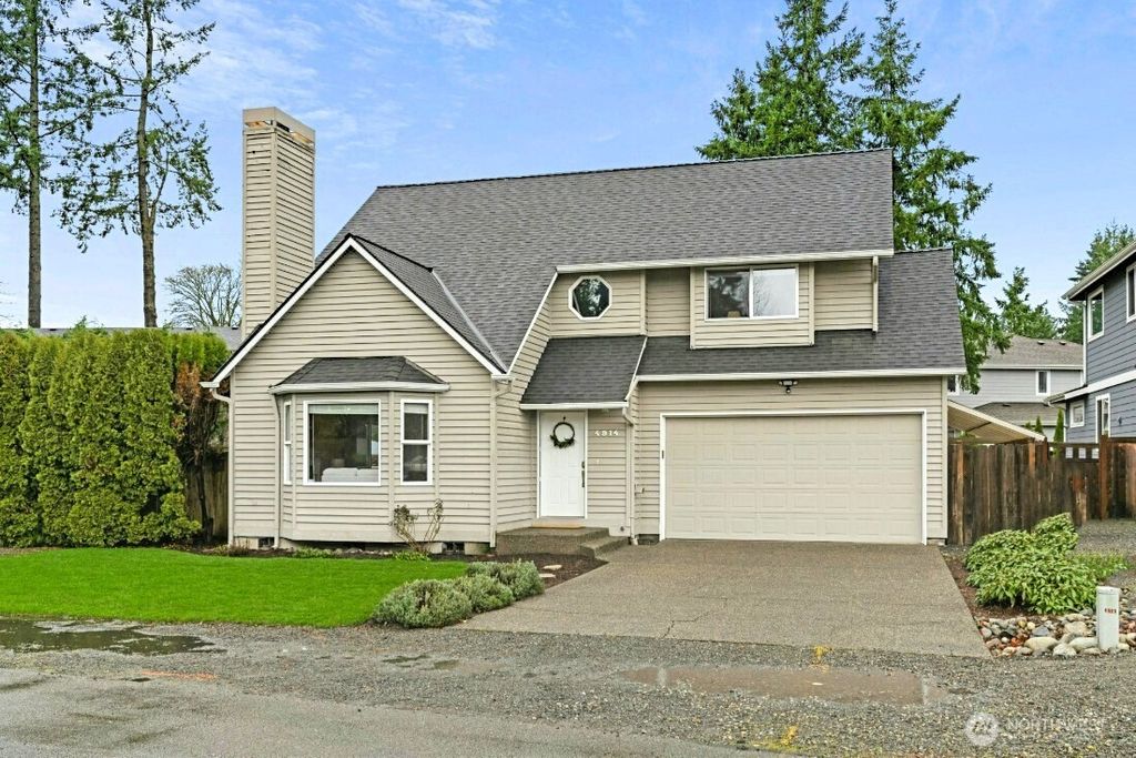 Photo of 4914 SE 2nd Street, Renton, WA 98059 (MLS # 2459921)