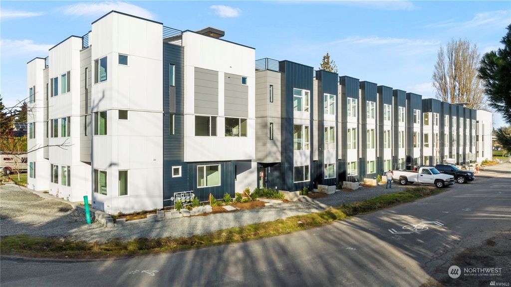 Photo of 1402 NW 92nd Street, Seattle, WA 98117 (MLS # 2140229)