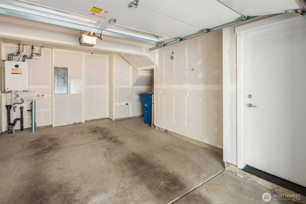 listing image 9361370752425072250