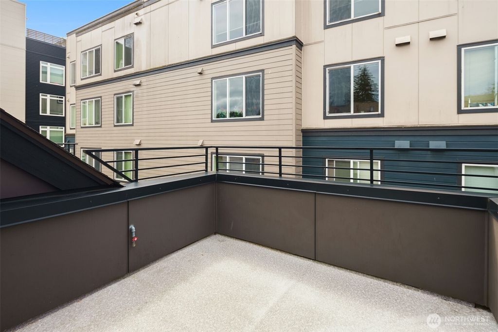 listing image 9361669557107233761