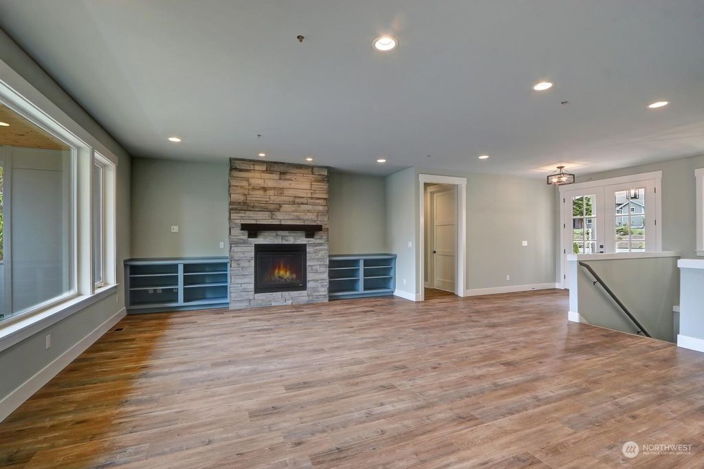 Photo of 21322 92nd Place W, Edmonds, WA 98020 (MLS # 2066448)