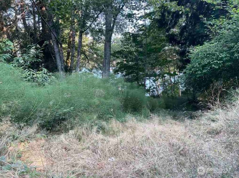 108 E Beaver Lane
