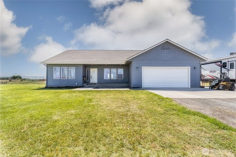 Photo of 219 Reeds Road, Touchet, WA 99360 (MLS # 2540207)