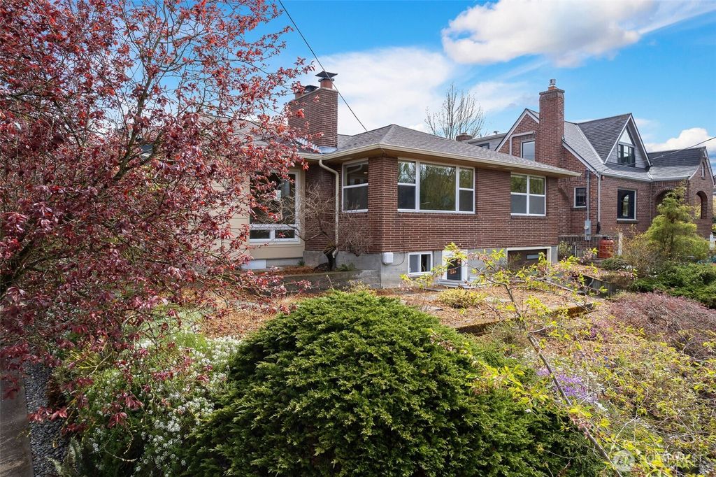 Photo of 103 N 75th Street, Seattle, WA 98103 (MLS # 2356492)