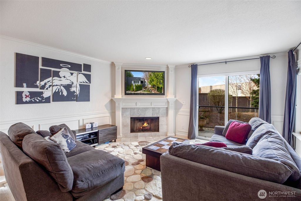 Photo of 408 2nd Avenue S #102, Kirkland, WA 98033 (MLS # 2504444)