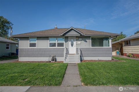 Photo of 105 Francis Drive, Walla Walla, WA 99362 (MLS # 2583866)