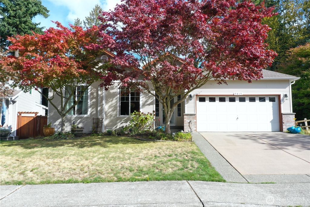 Photo of 5815 8th Avenue W, Everett, WA 98203 (MLS # 2439830)