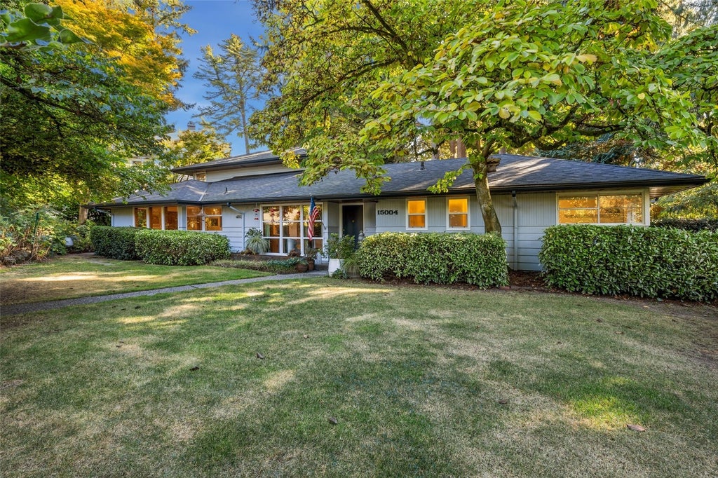 Photo of 15004 24th Avenue SW, Seattle, WA 98166 (MLS # 2596378)