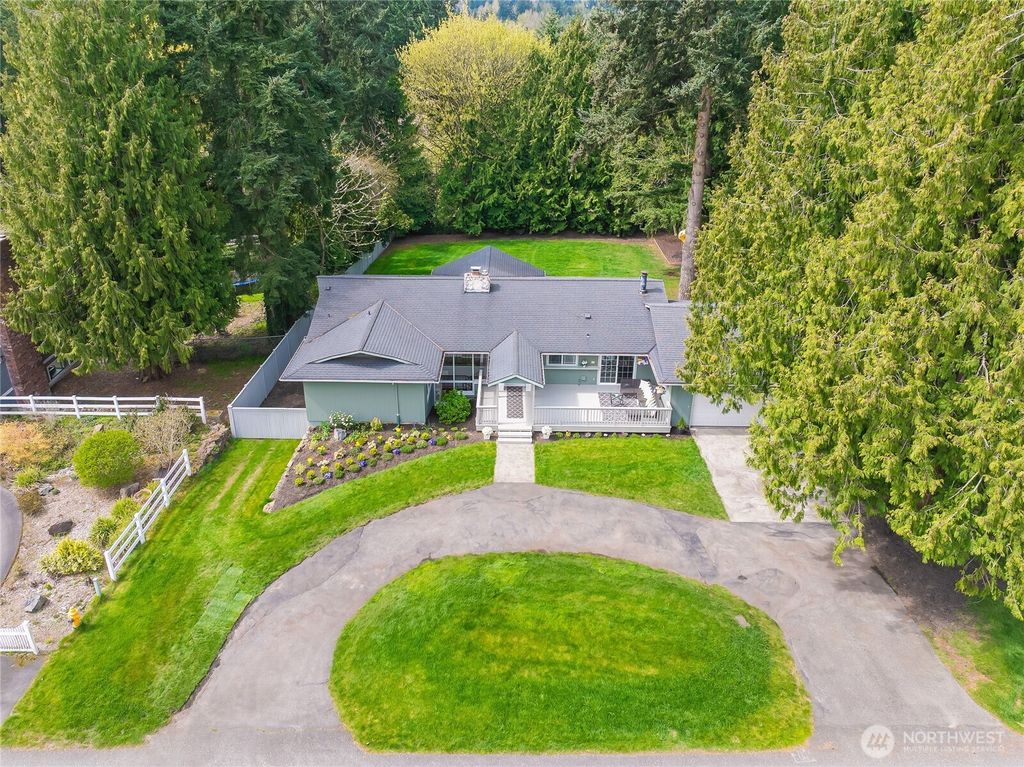 Photo of 17108 17th Avenue W, Lynnwood, WA 98037 (MLS # 2506360)