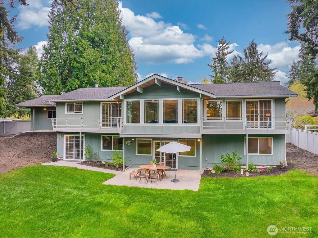 Photo of 17108 17th Avenue W, Lynnwood, WA 98037 (MLS # 2506360)