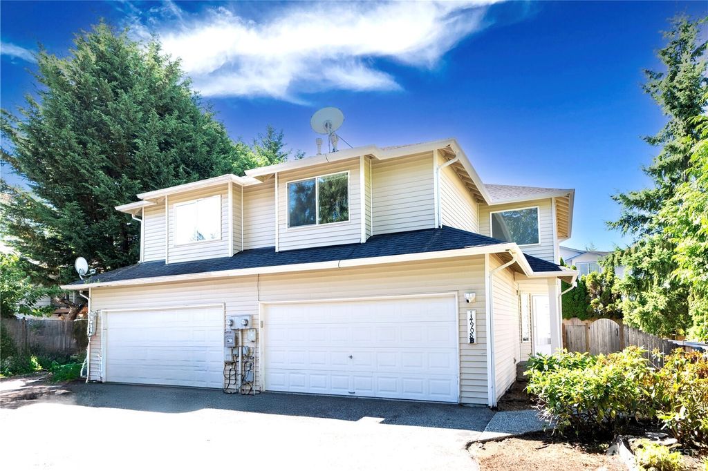 Photo of 14908 40th Avenue W #B, Lynnwood, WA 98087 (MLS # 2399218)