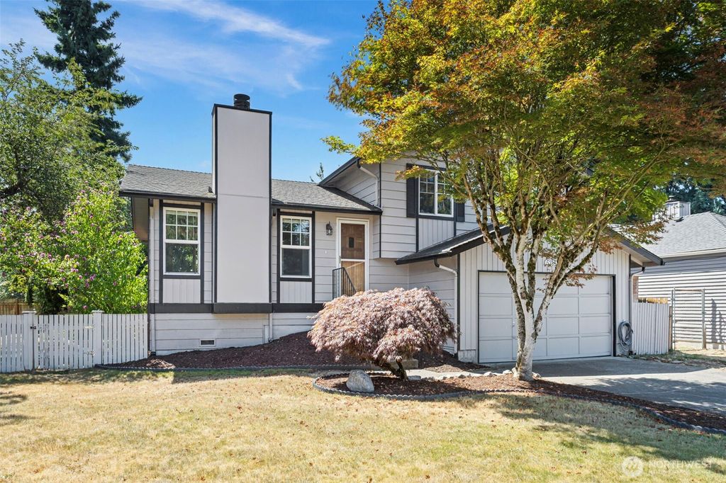Photo of 5318 NE 85th Place NE, Marysville, WA 98270 (MLS # 2420220)