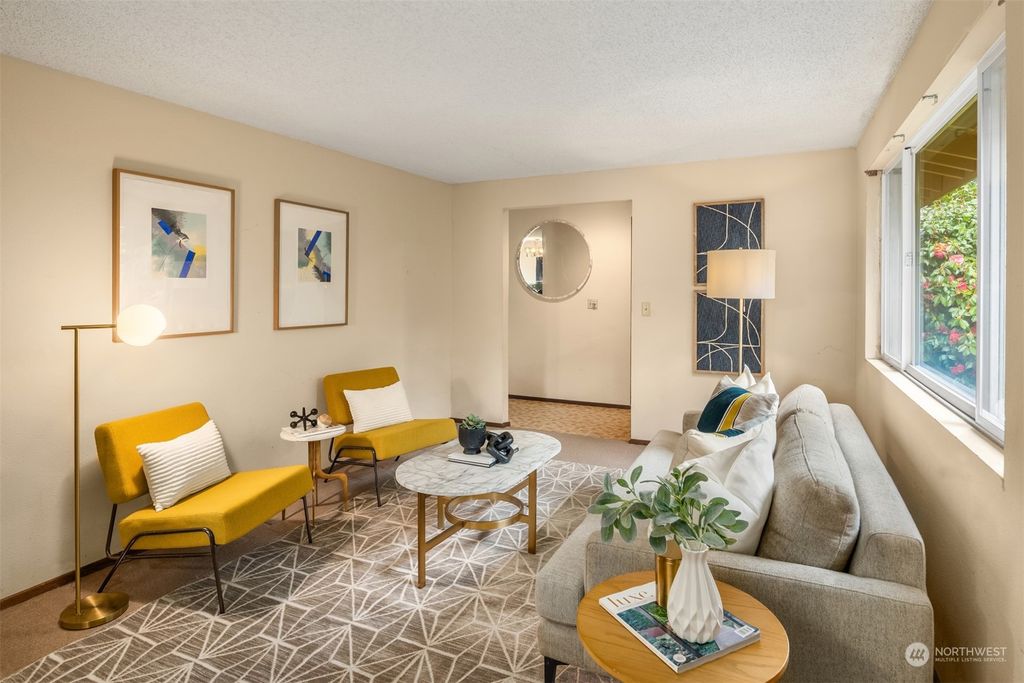 Photo of 8915 171st Avenue NE, Redmond, WA 98052 (MLS # 2060162)