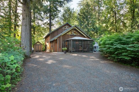 Photo of 6978 Rainier Way, Deming, WA 98244 (MLS # 2540558)