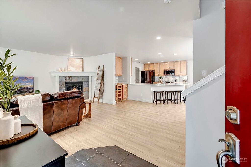 Photo of 33906 SE Strouf Street, Snoqualmie, WA 98065 (MLS # 2157247)