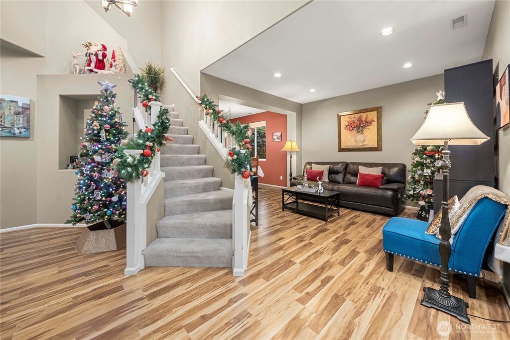 Photo of 6718 Montevista Drive SE, Auburn, WA 98092 (MLS # 2457688)