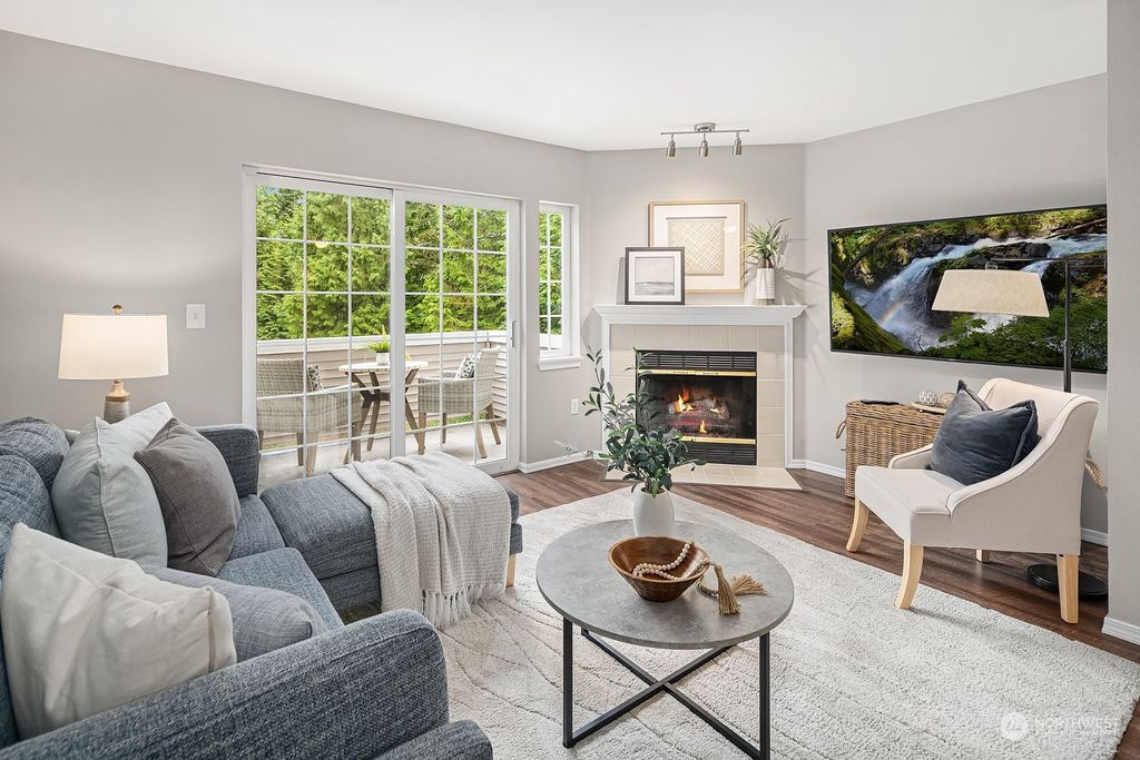 Photo of 601 12th Avenue NW #A3, Issaquah, WA 98027 (MLS # 2280863)