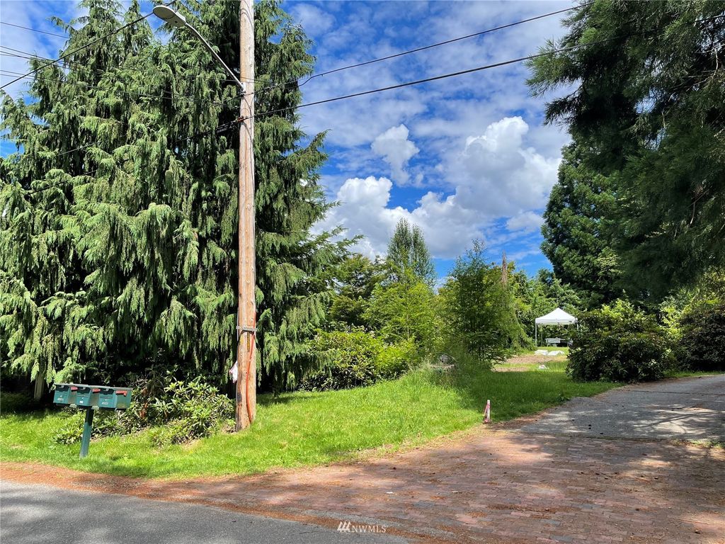 Photo of 13544 39th Ave NE (Lot W) Avenue NE, Seattle, WA 98125 (MLS # 1965364)