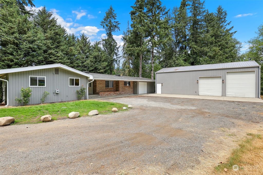 Photo of 21812 230th Avenue SE, Maple Valley, WA 98038 (MLS # 2266940)