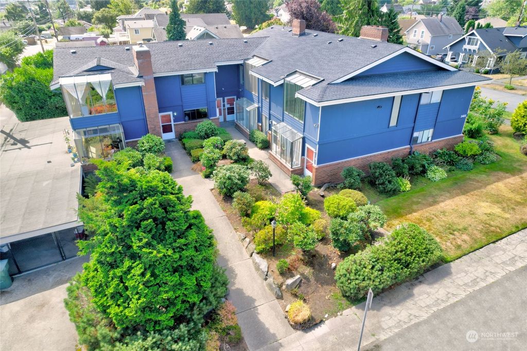 Photo of 3401 Oakes Avenue #1, Everett, WA 98201 (MLS # 2153432)