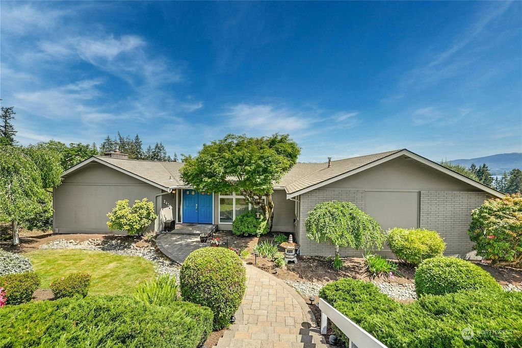 Photo of 2430 169th Place SE, Bellevue, WA 98008 (MLS # 2237095)