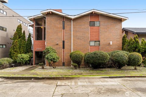 Photo of 2028 Waverly Place N #202, Seattle, WA 98109 (MLS # 2484490)