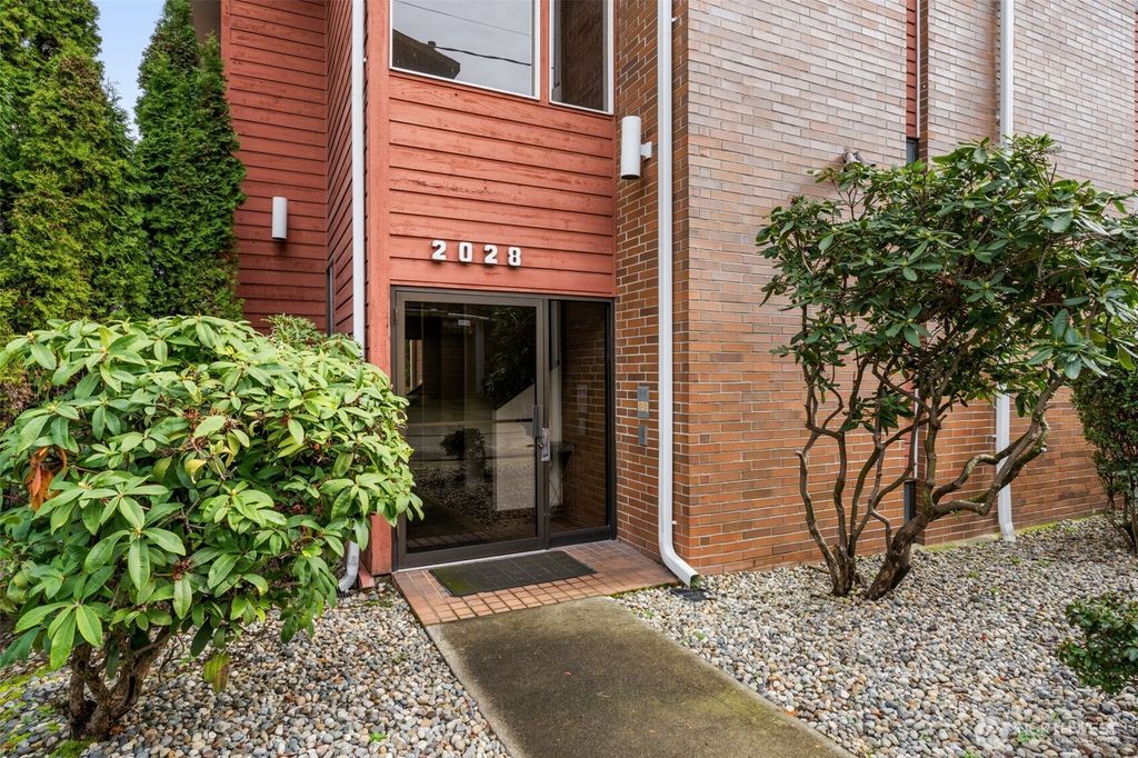 Photo of 2028 Waverly Place N #202, Seattle, WA 98109 (MLS # 2484490)