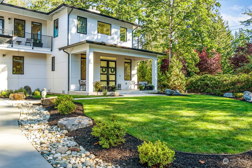 Photo of 1992 215th Place SE, Sammamish, WA 98075 (MLS # 2160642)