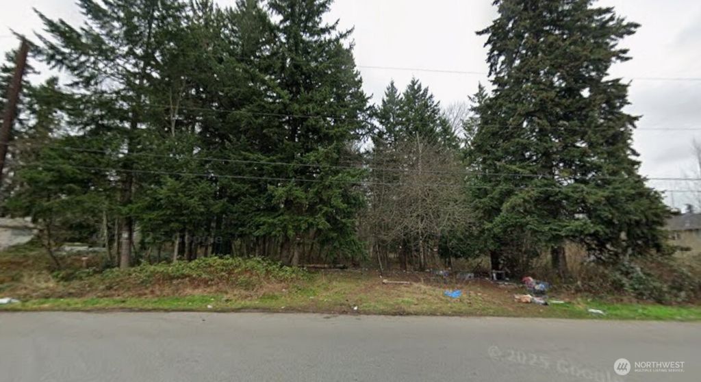 Photo of 119 XX Avondale Road, Everett, WA 98204 (MLS # 2510449)