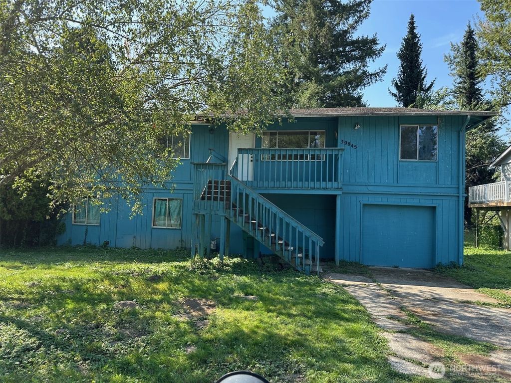 Photo of 39845 SE Spruce St St, Snoqualmie, WA 98065 (MLS # 2431874)