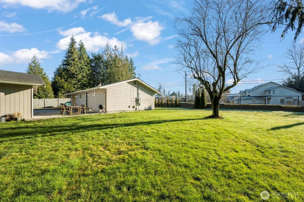 Photo of 13811 43rd Avenue SE, Mill Creek, WA 98012 (MLS # 2472590)