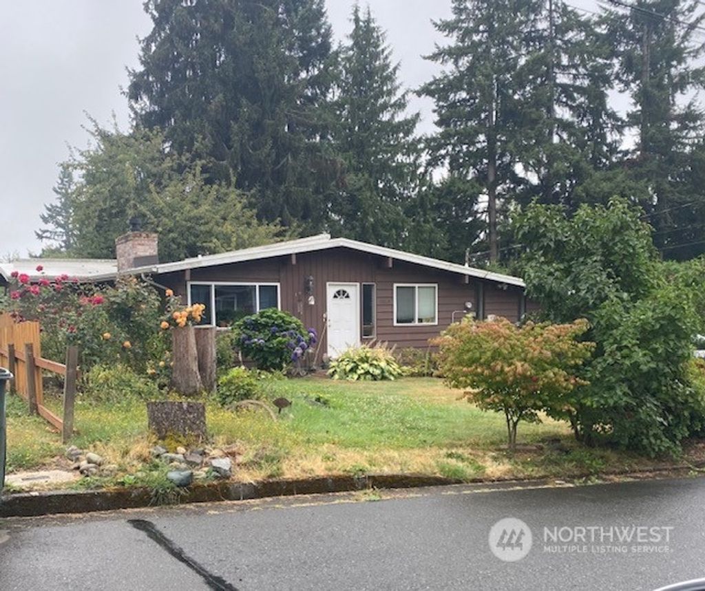 Photo of 10039 NE 201st Street, Bothell, WA 98011 (MLS # 2150472)