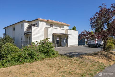Photo of 919 High Street #101, Bellingham, WA 98225 (MLS # 2567379)