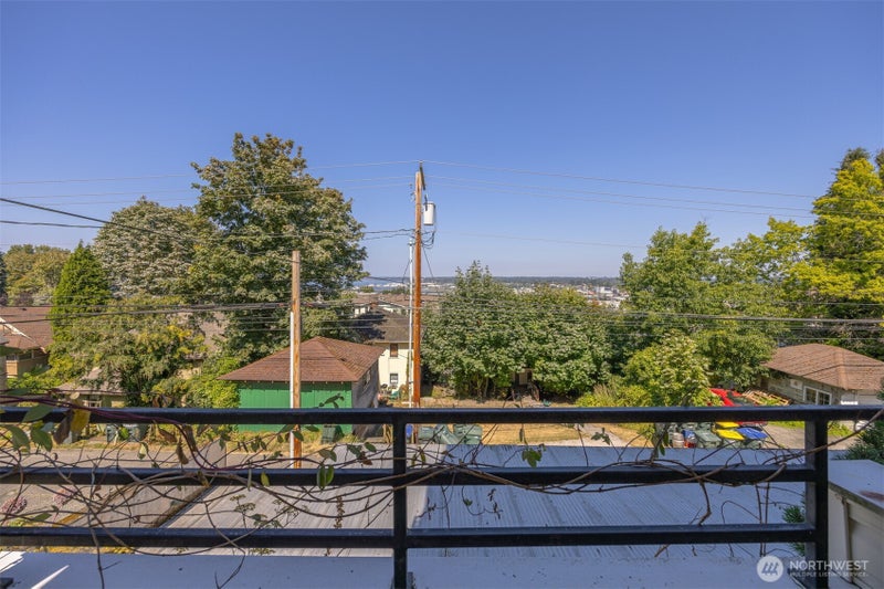919 High Street 101
